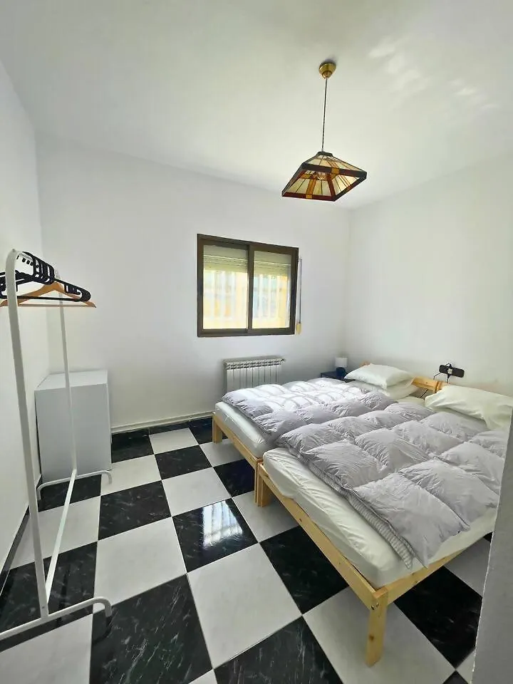 Villa Casa Con Jardin En Ogíjares 0*,  España
