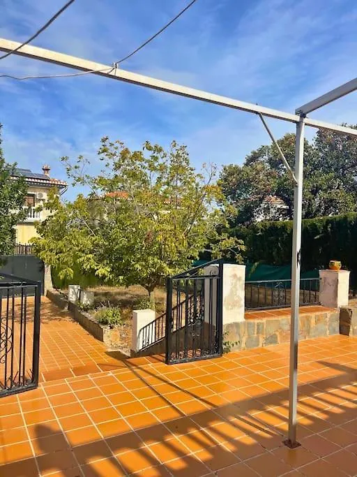 Nyaraló Casa Con Jardin En Ogijares Villa