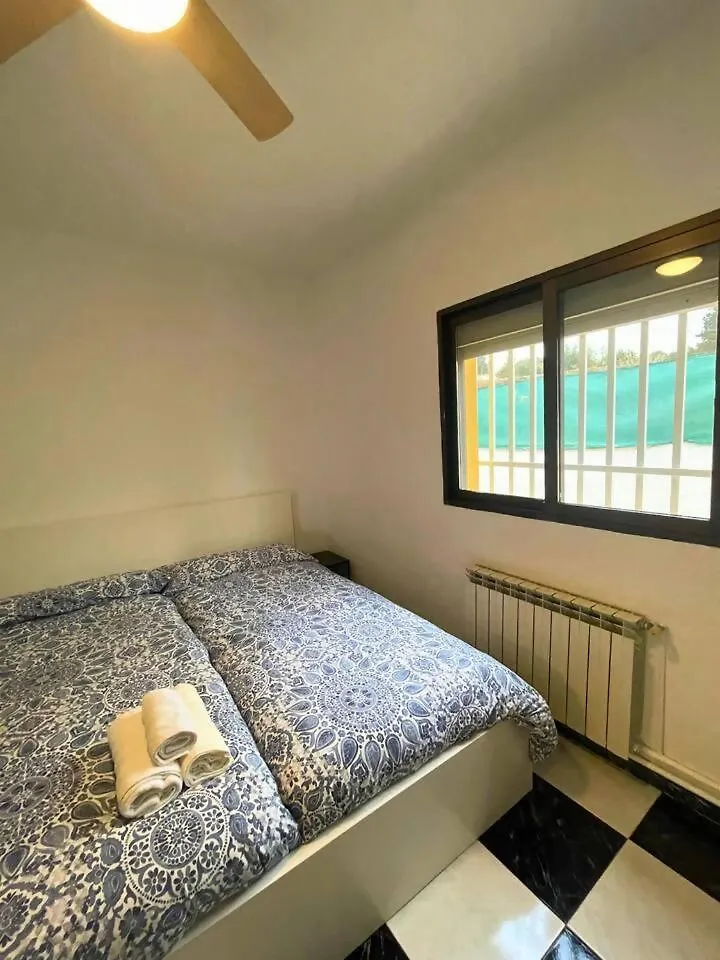 Casa Con Jardin En Ogijares Villa